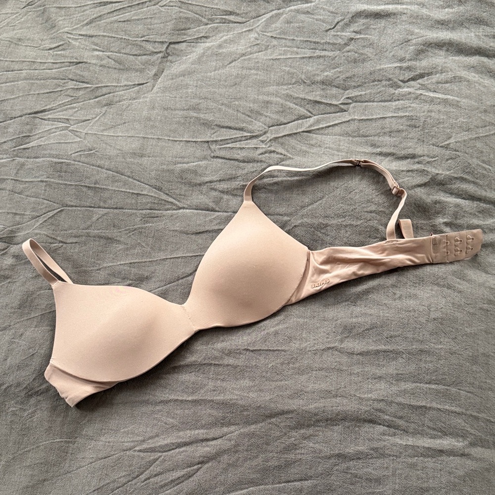 SKIMS Light Beige Seamless Bra